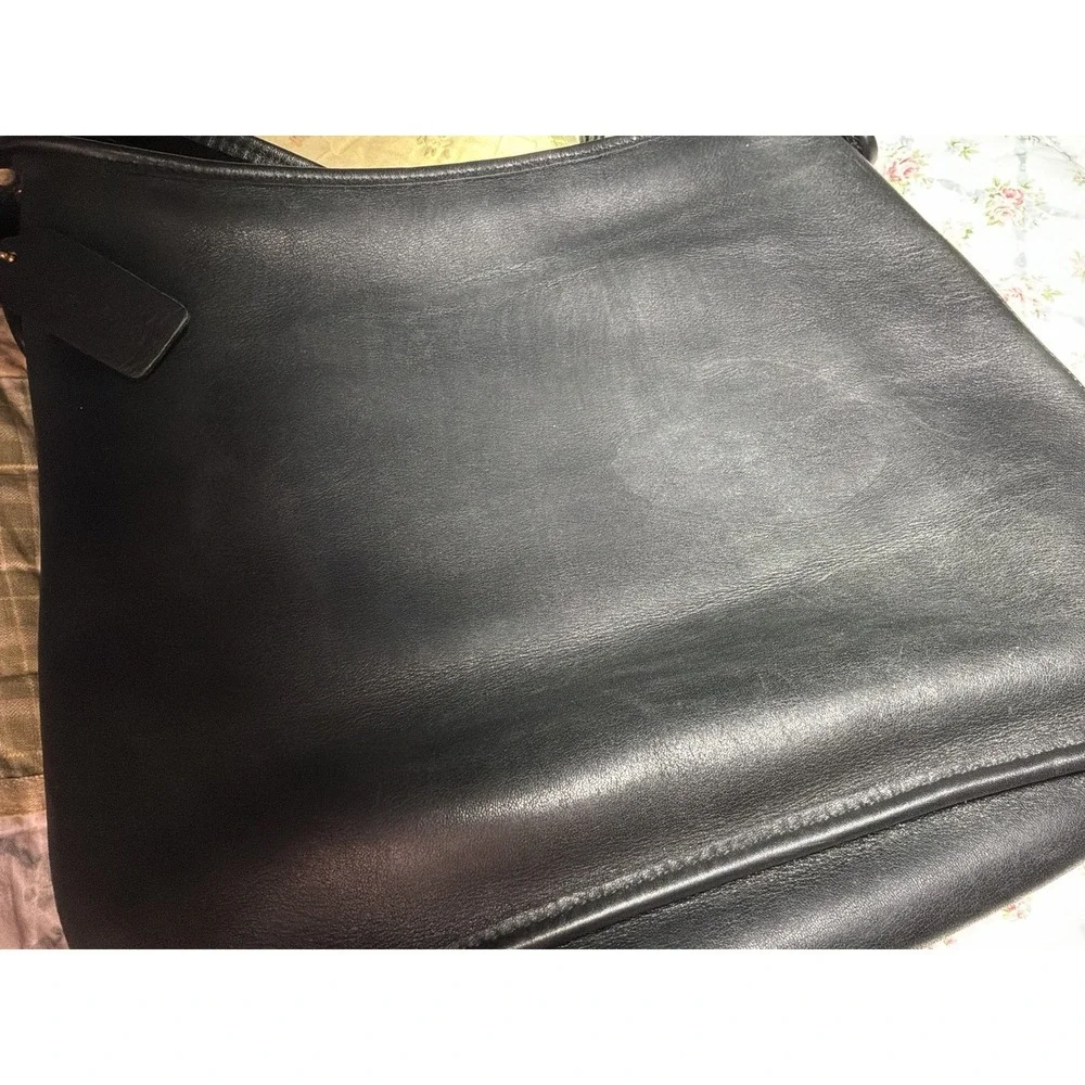 Vintage 2000 Black Slim Hobo Coach Bag -SEE PICS FOR SLIGHT IMPERFECTIONS